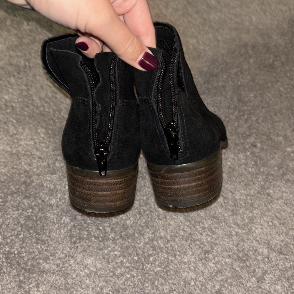 Size 7.5 booties from Crown Vintage - Picture 3 of 5